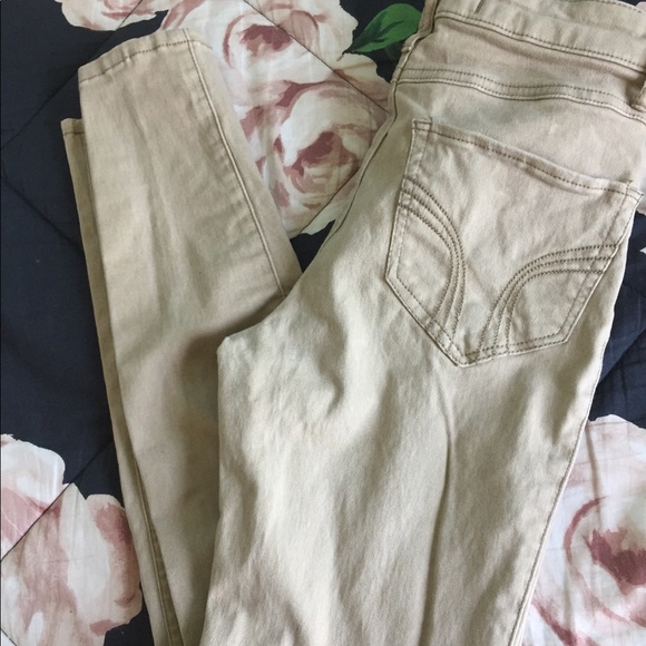 Hollister jeans - Picture 2 of 3